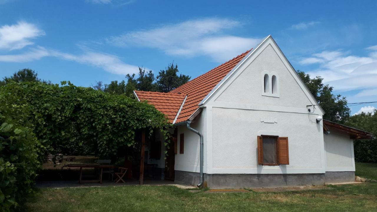 Kali 120 Villa Tagyon Buitenkant foto